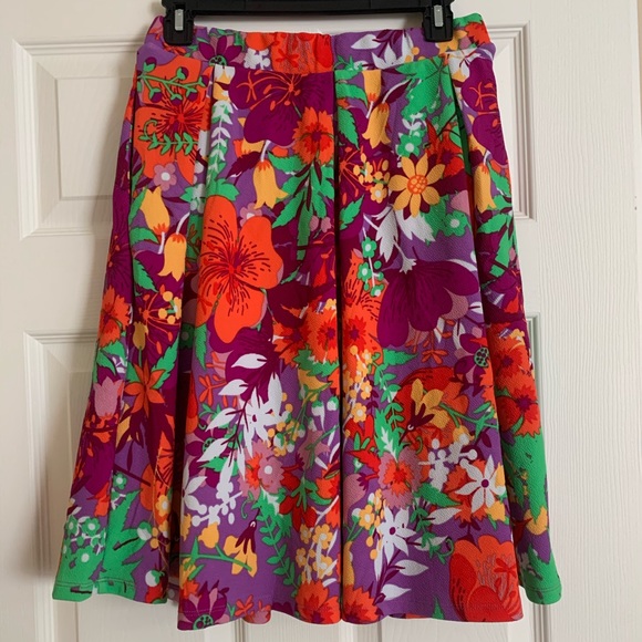 EUC Lularoe Madison skirt (small) - Picture 2 of 5